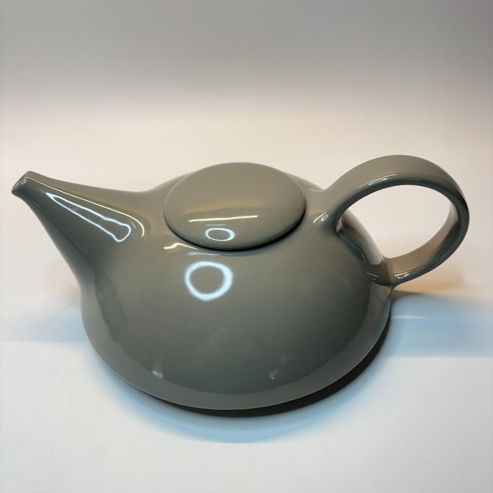 CLAUDIA SHURIDE Designer Gray Teapot Post Modern Minimalist Toscany Collection - Picture 3 of 7